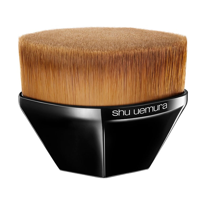 shu uemura Petal 55 Foundation Brush