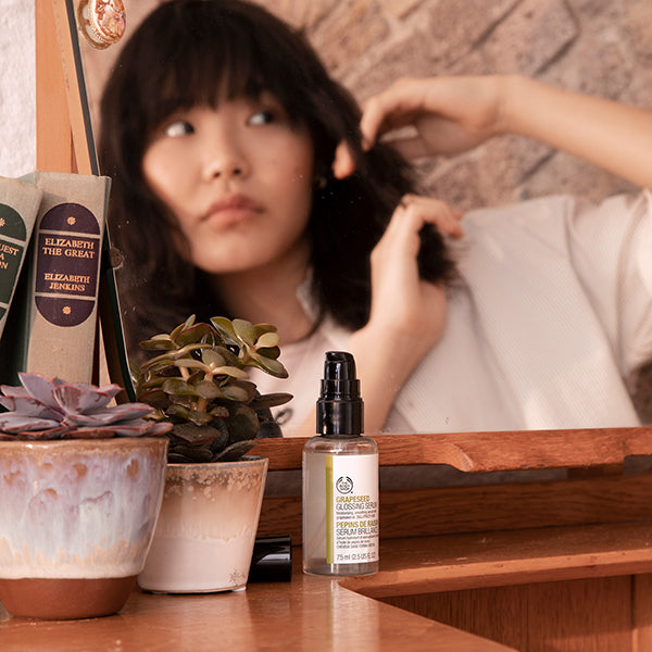 The Body Shop Grapeseed Glossing Hair Serum, 60ml