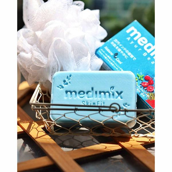 Medimix Aroma Soap Sky Blue (Refreshing menthol for a refreshing mint scent)