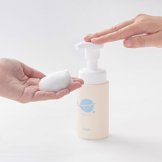 Waserythm Moist Foaming Face Wash, 150ml