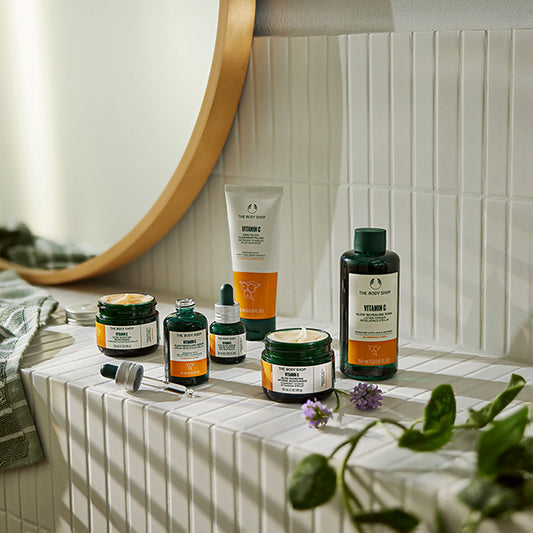 THE BODY SHOP C Glow Cleansing Polish, 100ml