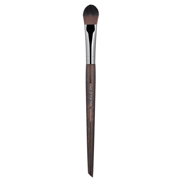 Make Up For Ever Precision Highlight Brush 144