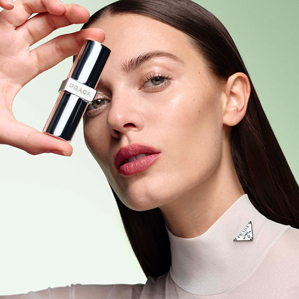 Prada Beauty Monochrome Weightless Lip Color Smooth Nylon (B101 Tiepolo)