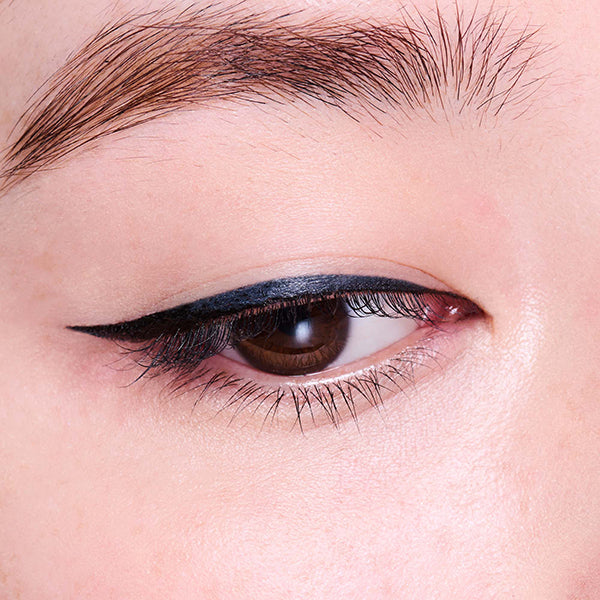 THREE Fun to Funky Liquid Eyeliner, 06 Mysterious Visitor, 0.4ml