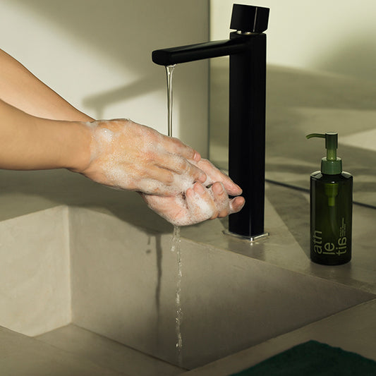 athletia Aroma Wrapping Hand Wash, 250ml