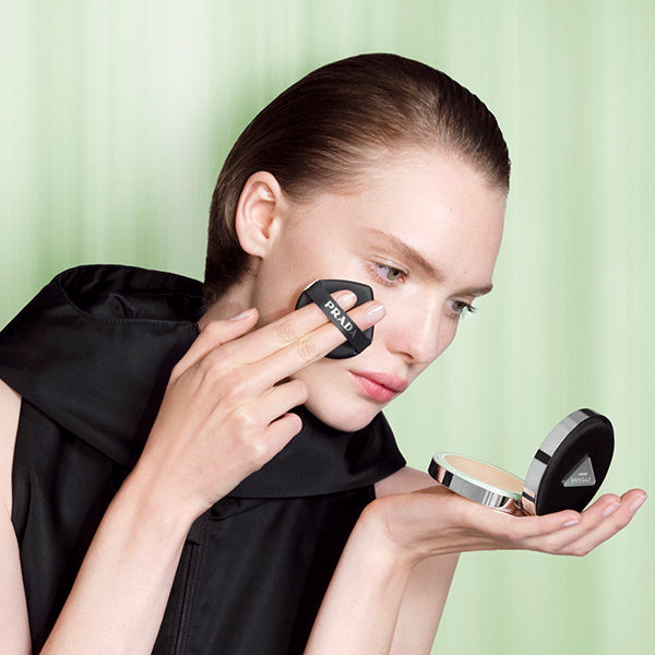 Prada Mesh Cushion, SPF50, PA+++, LC5, 12g