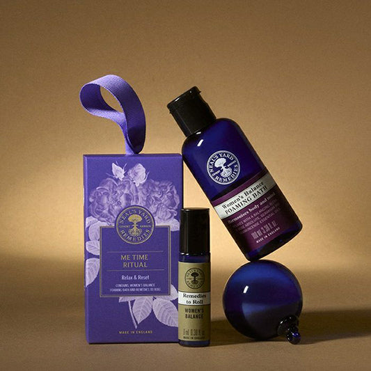 Neal’s Yard Remedies Women’s Balance Me-Time Gift, Gift Box (100ml, 9ml)