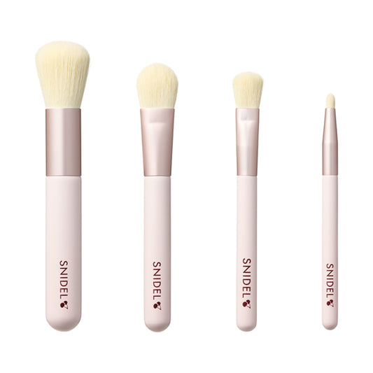 SNIDEL BEAUTY Brush Set, 4 Brushes + Pouch