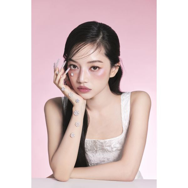 DAISY DOLL by MARY QUANT Powder Blush Bloom (09 Koizora Pink)