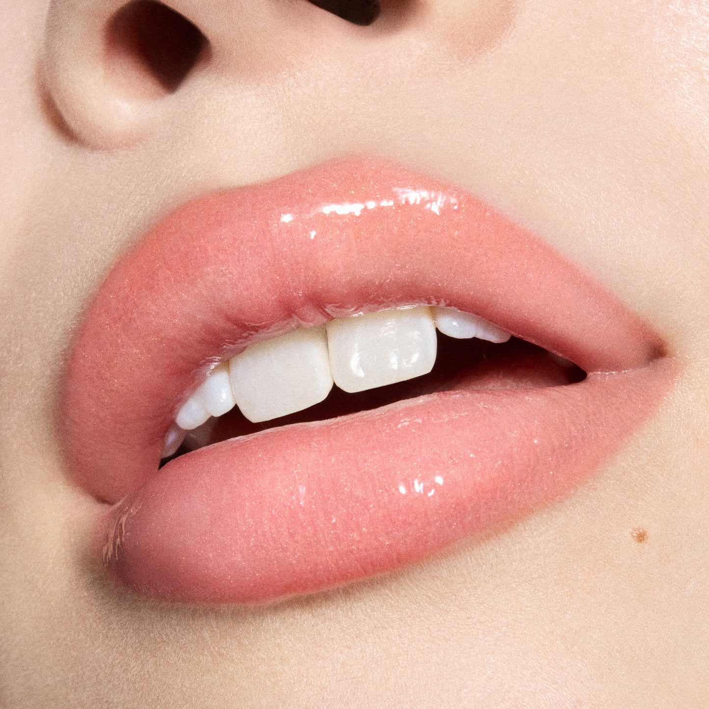 M. A. C Squirt Plumping Gloss Stick (Lava Sparks)
