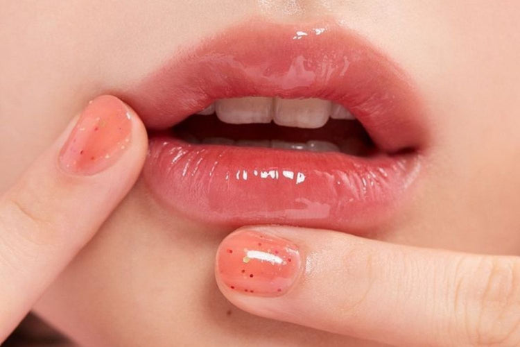 Lipstick & Lip Color