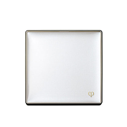Cle de Peau Beaute Case (Le Poudre Naturelle Blanc)