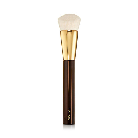 Shade and Illuminate Foundation Brush 2.5