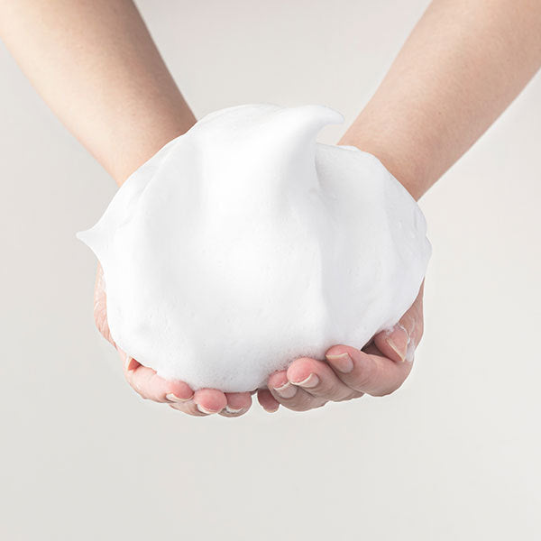 Nameraka Honpo Moist Cleansing Face Wash NC, 150g