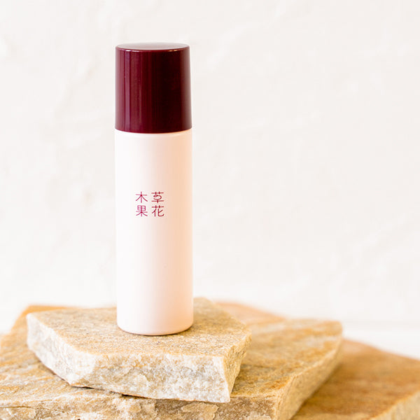 Shine-free makeup base, SPF34, PA+++, 26ml, Delicate liquid, 100% natural fragrance. Refreshing citrus-based scent
