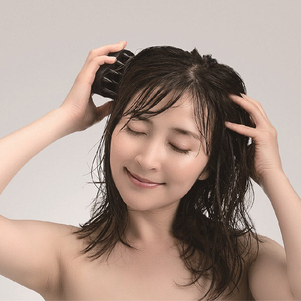 AKAISHI Scalp Sweep Brush