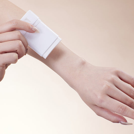 T-TAB Medicated Whitening UV Stick SPF50+ (Unscented), 15g