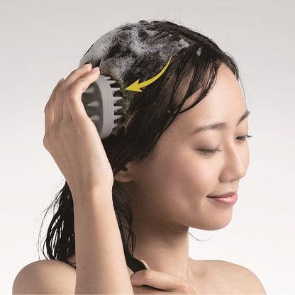 AKAISHI Scalp & Shampoo Brush 1 Hard