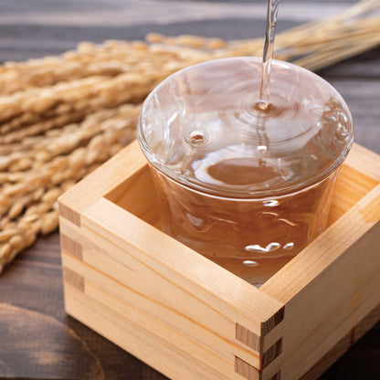 Body soap, 400ml, Leaves skin feeling moisturized, Citrus,  floral,  and woody scent