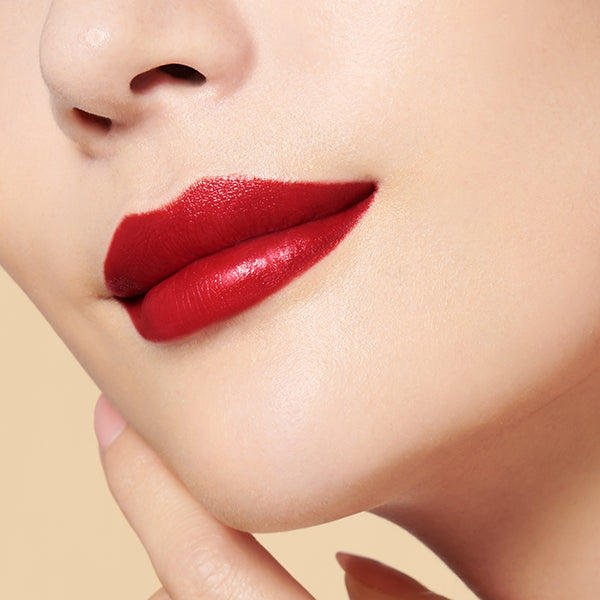 Cle de Peau Beaute Le Rouge Precieux, 2, 4g, Fragrance made with natural rose oil