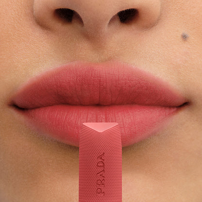Monochrome Weightless Lip Color (Smooth Nylon), P155 Blush
