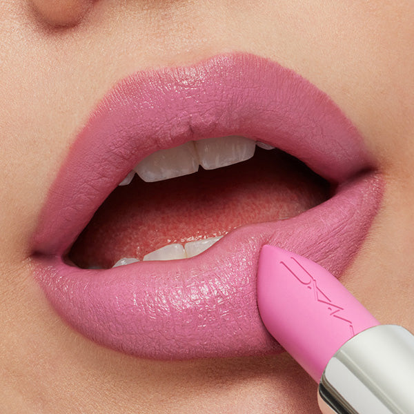M·A·C Maximal Sleek Satin Lipstick (Saint Germain)), vanilla scent
