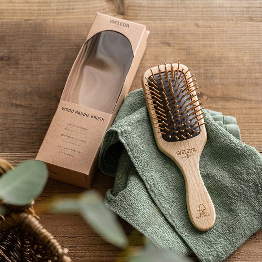 WELEDA Wood Paddle Brush, 78g