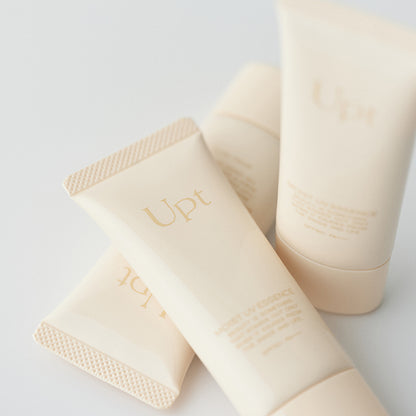 Upt Moist UV Essence SPF50+ PA++++, 40g