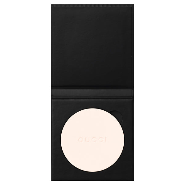 Gucci Poudre de Beauté Matte Naturel Refill (10g) with a light, floral scent