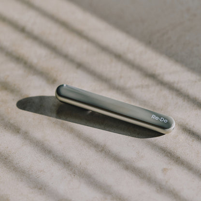 Re・De Suhada Facial Beauty Stick Device (Hygge Gray)