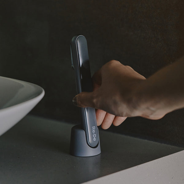 Re・De Suhada Facial Beauty Stick Device (Space Gray)