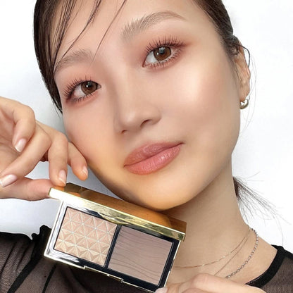 M・A・C Sculpt & Glow Duo Highlight & Contour Palette Set