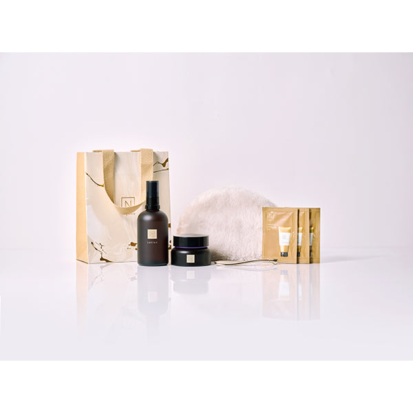 N organic Vie Skincare Set with Pouch