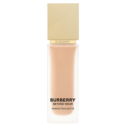 Burberry Beyond Wear Perfecting Matte, 40 Light Neutral, 30ml, Smooth and comfortable to wear