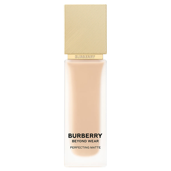 Burberry Beyond Wear Perfecting Matte, 30 Light Neutral, 30ml, Smooth and comfortable to wear