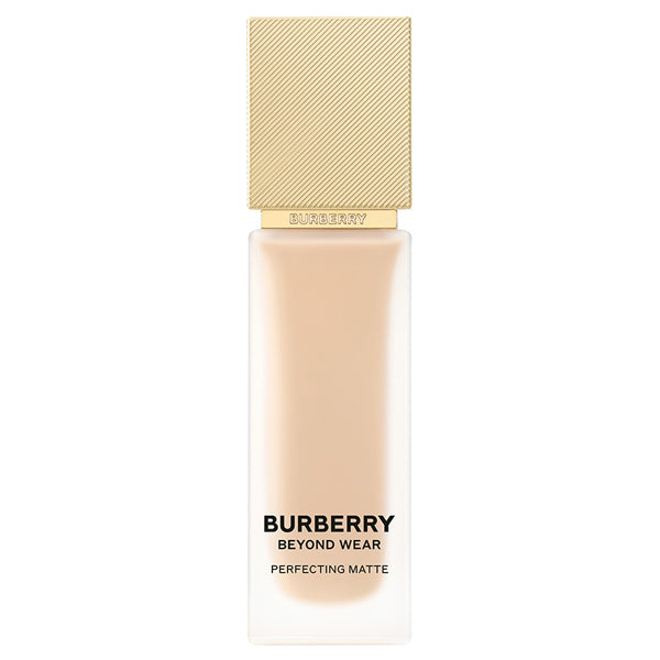 Burberry Beyond Wear Perfecting Matte, 20 Fair Warm, 30ml, Smooth and comfortable to wear