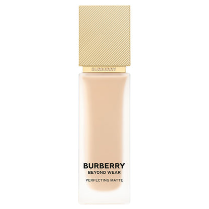 Burberry Beyond Wear Perfecting Matte, 20 Fair Warm, 30ml, Smooth and comfortable to wear