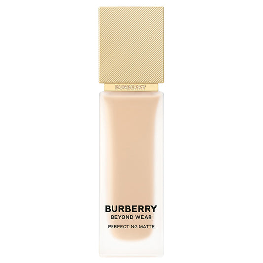Burberry Beyond Wear Perfecting Matte, 20 Fair Warm, 30ml, Smooth and comfortable to wear