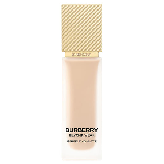 Burberry Beyond Wear Perfecting Matte, 20 Fair Neutral, 30ml, Smooth and comfortable to wear