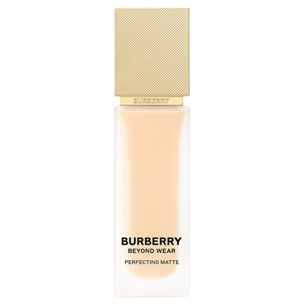 Burberry Beyond Wear Perfecting Matte, 10 Fair Warm, 30ml, Smooth and comfortable to wear