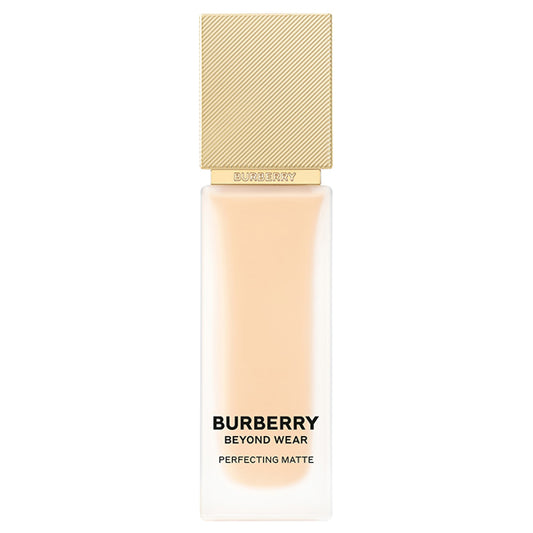 Burberry Beyond Wear Perfecting Matte, 10 Fair Warm, 30ml, Smooth and comfortable to wear