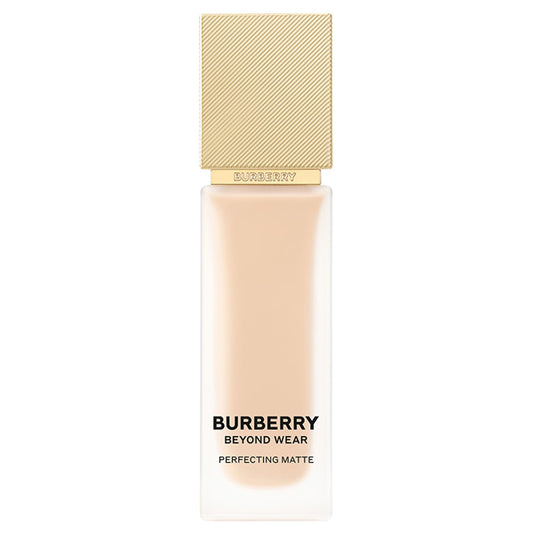 Burberry Beyond Wear Perfecting Matte, 10 Fair Cool, 30ml, Smooth and comfortable to wear