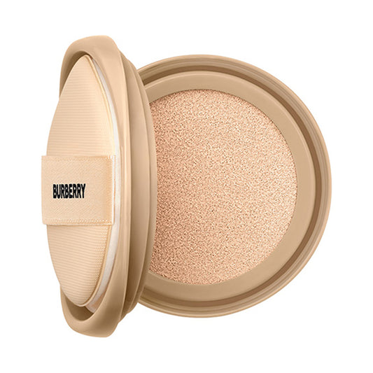 Burberry Beyond Wear Perfecting Matte Cushion SPF15 Refill, 20 Fair Cool Shampoo, 14g, for a natural matte finish