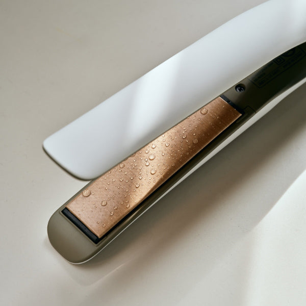 Re. De Hair Straight Iron Moist (White)