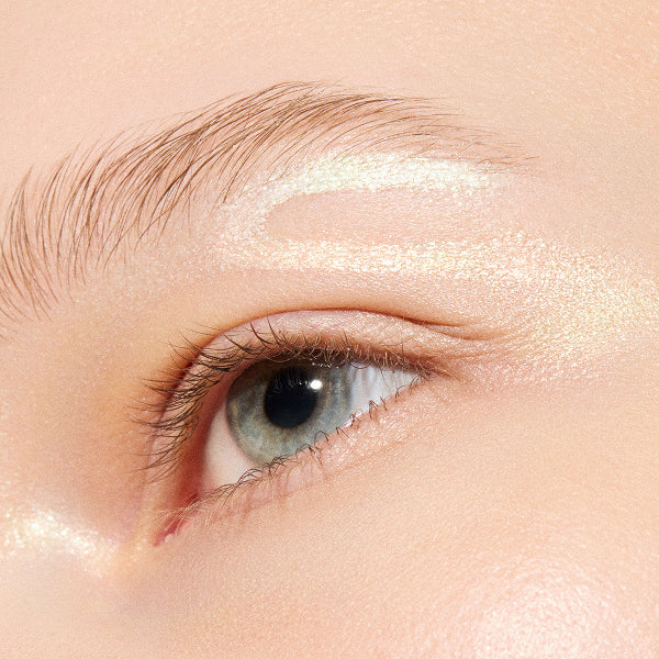 M.A.C Prismatika Liquid Eyeliner (Macnolia)