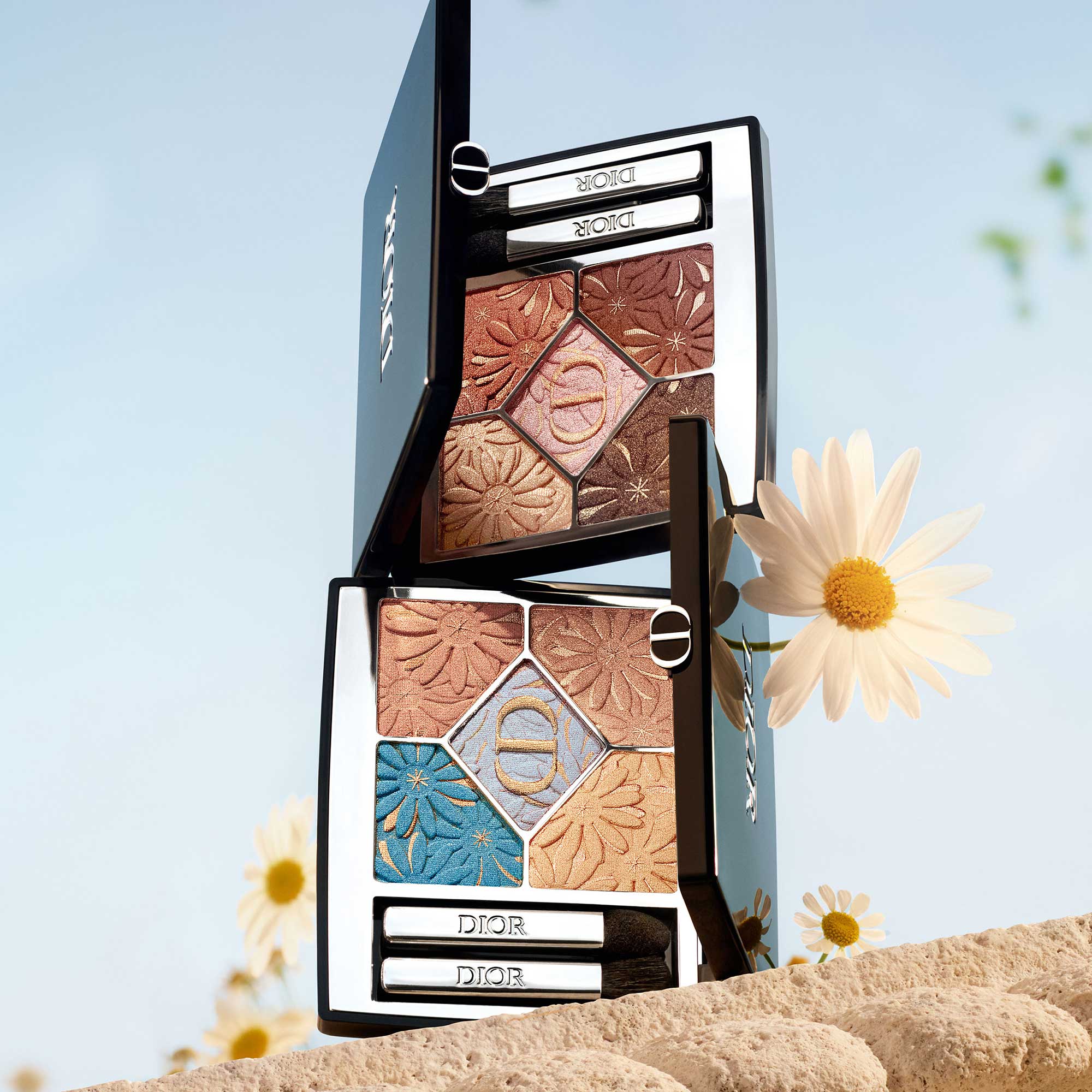アイシャドウ Dior DIORSHOW 5 COULEURS 162 Summer Azur Dior Diorshow 5 Couleurs (162 Summer Azure) – SuzyKirei