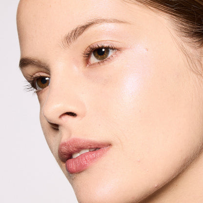 MAC Glow Play Bouncy Highlighter (Stratus), 7.5g