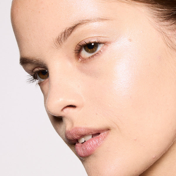 MAC Glow Play Bouncy Highlighter (Wind Chill), 7.5g