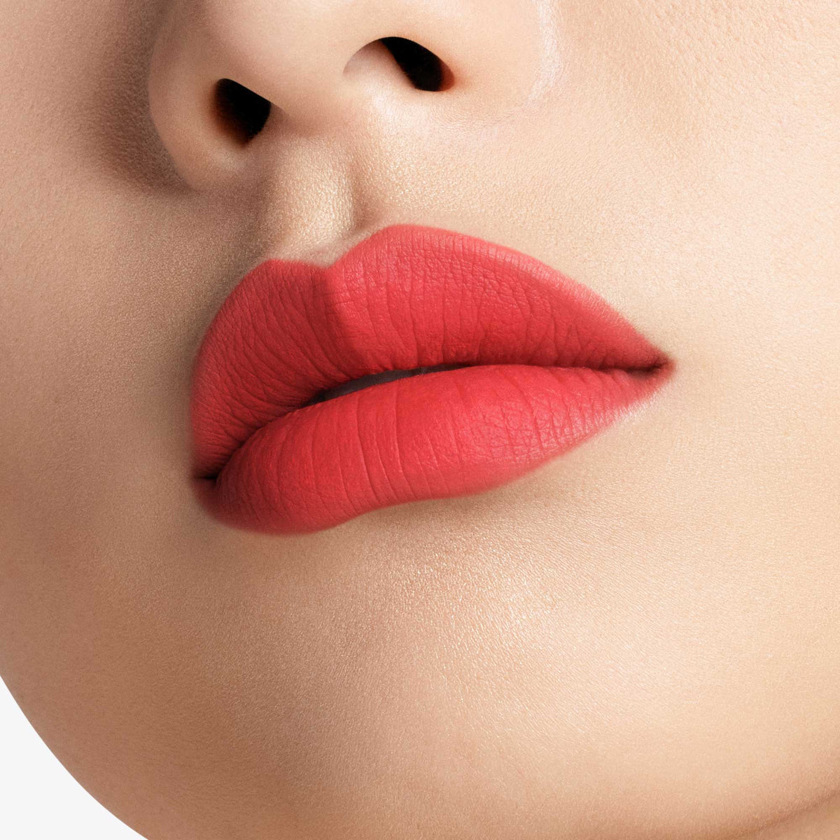 Tom Ford Beauty Runway Liquid Lip Color Petal Stay (16 Scarlet Rouge), 6ml