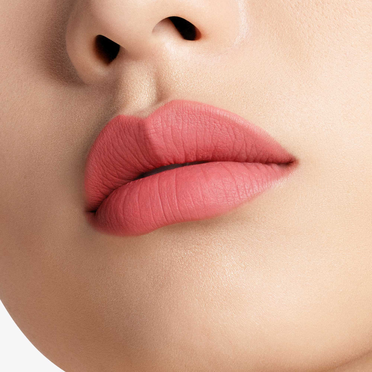 Tom Ford Beauty Runway Liquid Lip Color Petal Stay (134 Coral Honey), 6ml